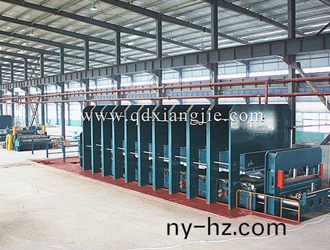 XLB-2600X12600/14800T鋼(gang)絲(si)繩(sheng)輸(shu)送帶(dai)生(sheng)産(chan)線