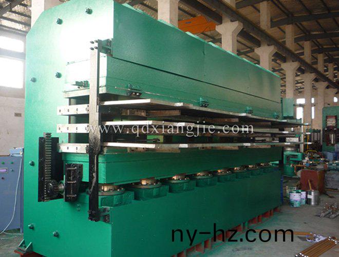 鄂(e)式平闆(ban)硫化(hua)機(jī)(ji)