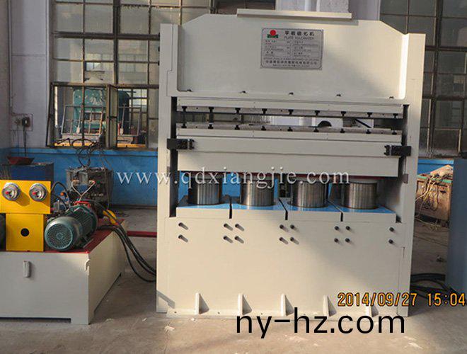 南京(jing)大(da)學(xué)(xue)試驗機(jī)(ji)