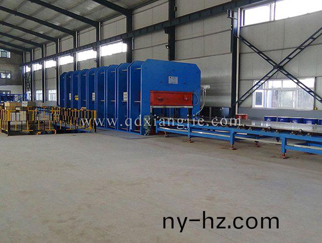 胎(tai)麵框(kuang)式(shi)硫化(hua)機(jī)(ji)